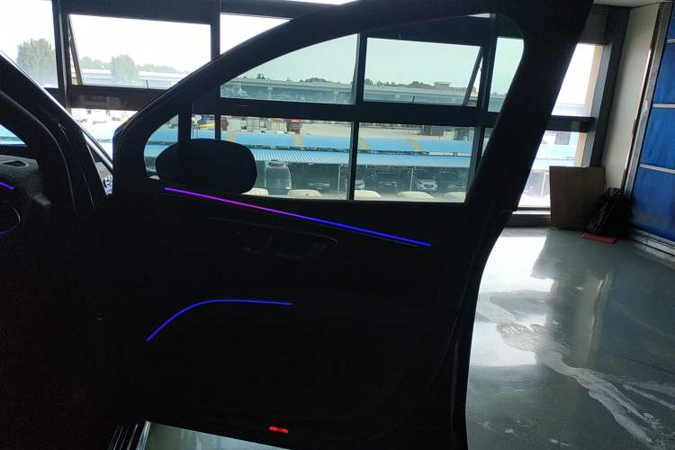 Used Mercedes-Benz EQS SUV 2023 450+ Right Front Door Interior