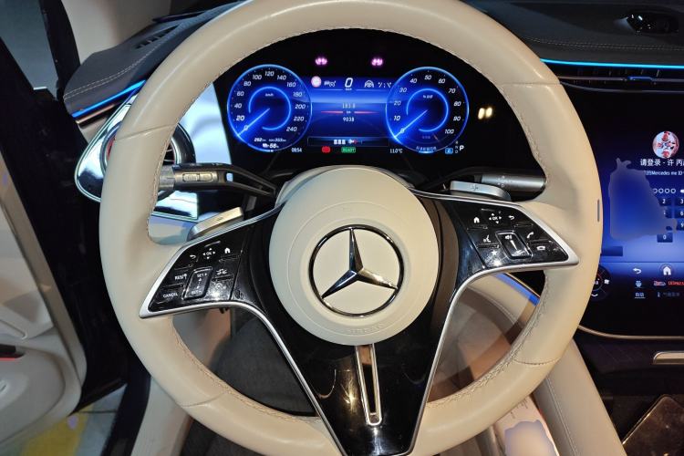 Used Mercedes-Benz EQS SUV 2023 450 4MATIC Pioneer Edition Steering Wheel