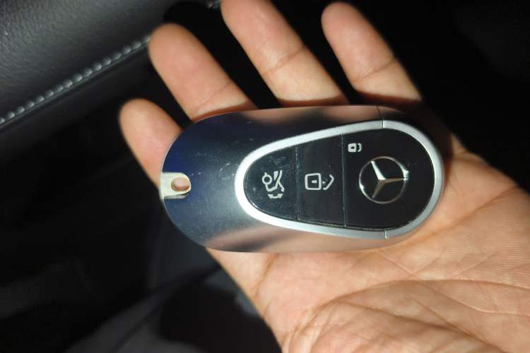 Used Mercedes-Benz EQS SUV 2023 450+ Vehicle Key