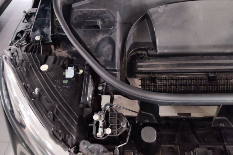 Used Mercedes-Benz EQS SUV 2023 450 4MATIC Pioneer Edition Engine Bay Right