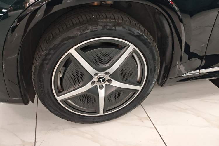 Used Mercedes-Benz EQS SUV 2023 450 4MATIC Pioneer Edition Exterior 2
