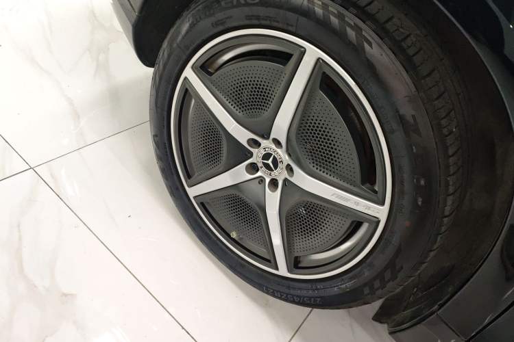 Used Mercedes-Benz EQS SUV 2023 450 4MATIC Pioneer Edition Exterior 6