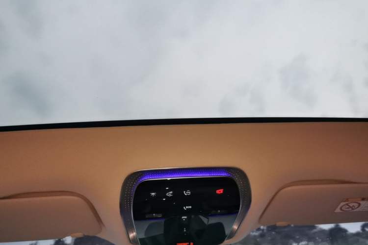 Used Mercedes-Benz EQS SUV 2023 450+ Headliner