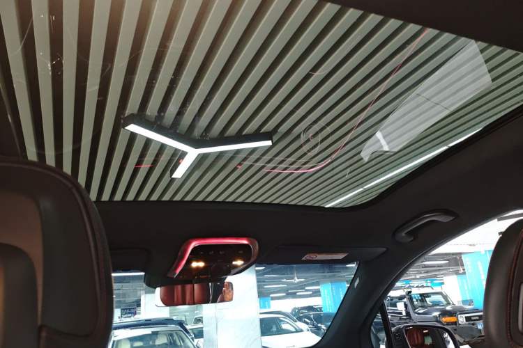 Used Mercedes-Benz EQS SUV 2023 450 4MATIC Pioneer Edition Headliner