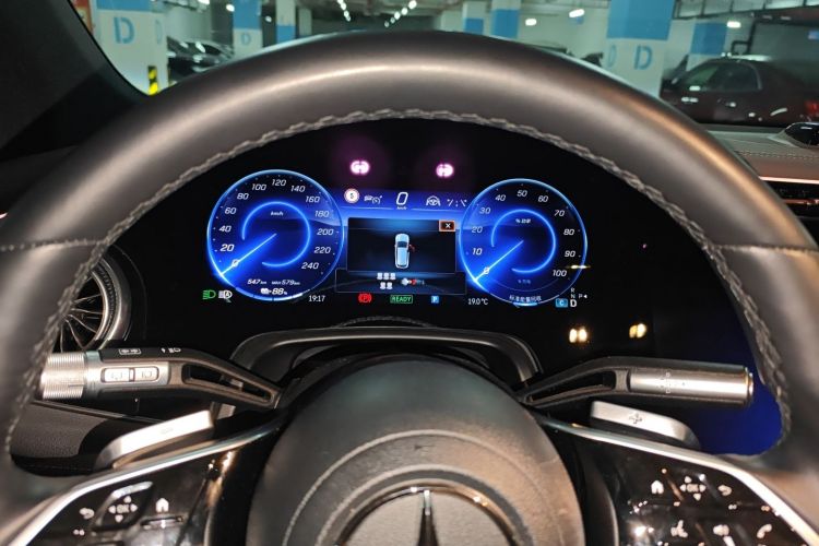 Used Mercedes-Benz EQS SUV 2023 450 4MATIC Luxury Edition Odometer Close Up