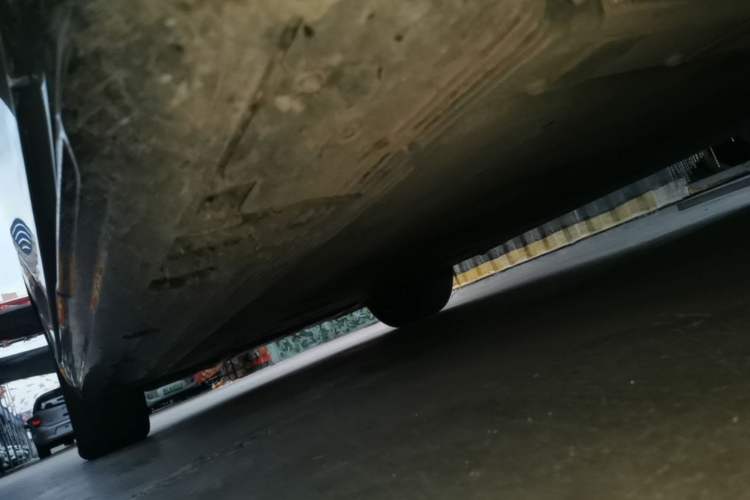 Used Mercedes-Benz EQS SUV 2023 450+ Right Side Sill