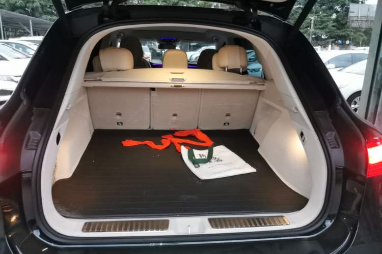 Used Mercedes-Benz EQS SUV 2023 450+ Trunk