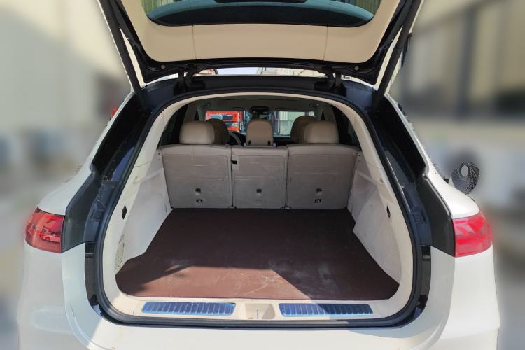 Used Mercedes-Benz EQS SUV 2023 450 4MATIC Pioneer Edition Trunk