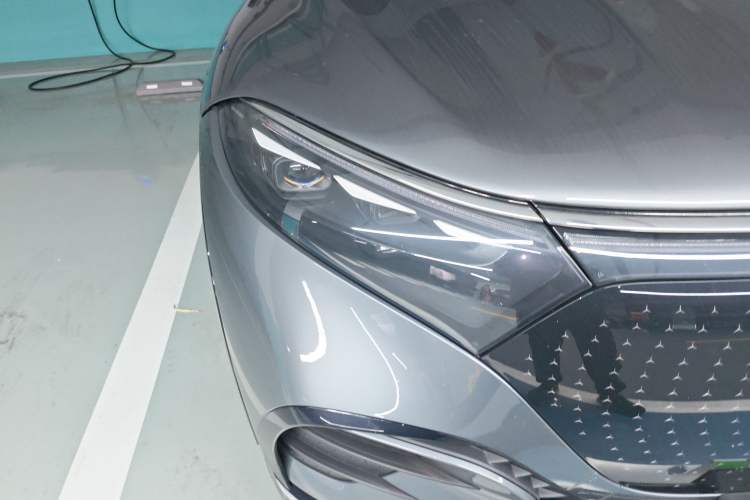 Used Mercedes-Benz EQS SUV 2023 450 4MATIC Luxury Edition Right Front Headlight