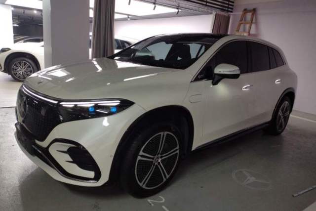 Used Mercedes-Benz EQS SUV 2023 450 4MATIC Pioneer Edition