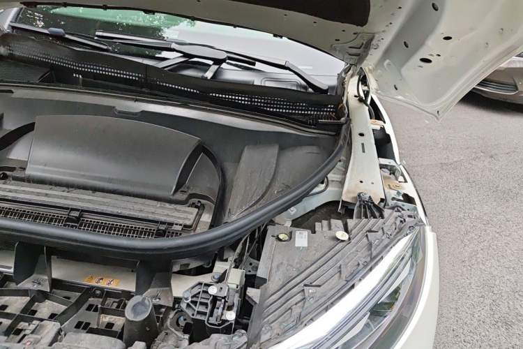 Used Mercedes-Benz EQS SUV 2023 450 4MATIC Pioneer Edition Engine Bay Left