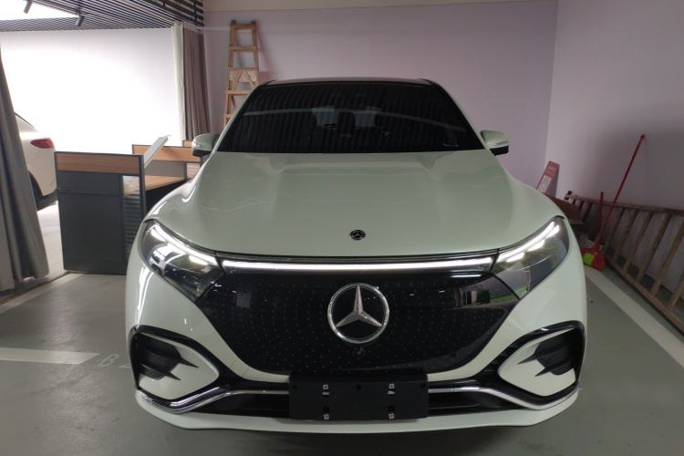 Used Mercedes-Benz EQS SUV 2023 450 4MATIC Pioneer Edition Front