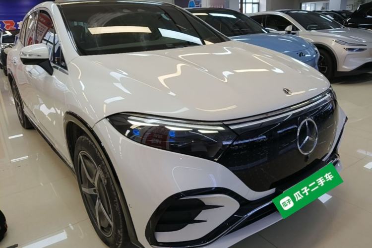 Used Mercedes-Benz EQS SUV 2023 450 4MATIC Pioneer Edition Front Right 45 Deg