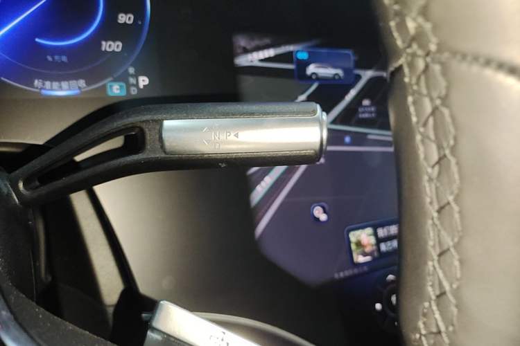 Used Mercedes-Benz EQS SUV 2023 450+ Gear Lever