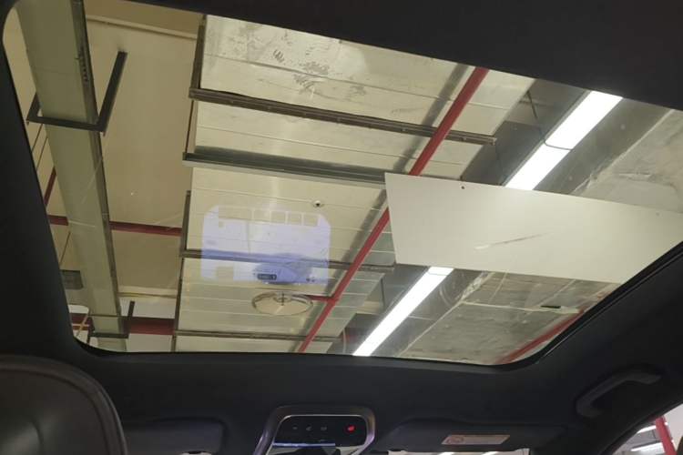 Used Mercedes-Benz EQS SUV 2023 450 4MATIC Pioneer Edition Headliner