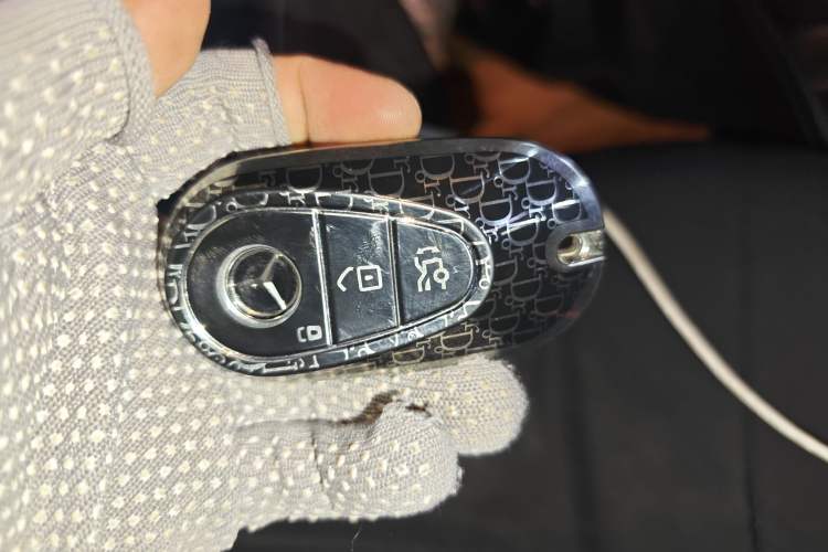 Used Mercedes-Benz EQS SUV 2023 450+ Interior 1