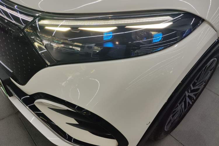 Used Mercedes-Benz EQS SUV 2023 450 4MATIC Luxury Edition Left Front Headlight