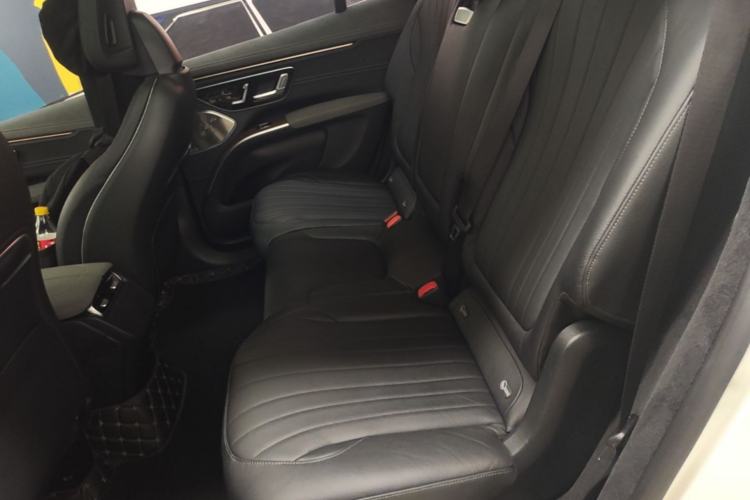 Used Mercedes-Benz EQS SUV 2023 450 4MATIC Pioneer Edition Left Rear Seat