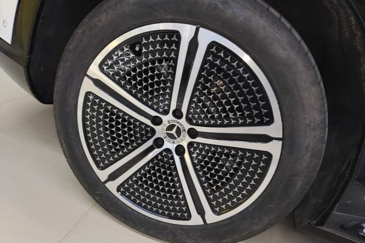 Used Mercedes-Benz EQS SUV 2023 450+ Right Rear Wheel Hub
