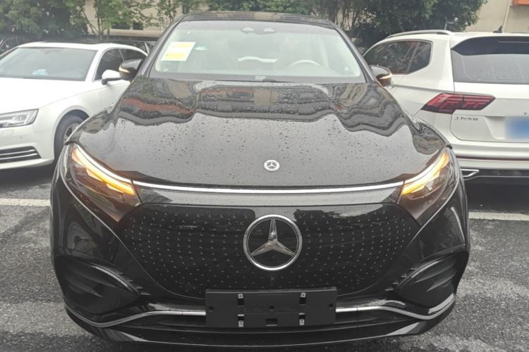 Used Mercedes-Benz EQS SUV 2025 500 4MATIC Front
