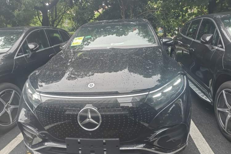 Used Mercedes-Benz EQS SUV 2025 500 4MATIC Front
