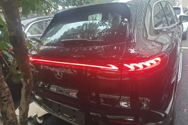 Used Mercedes-Benz EQS SUV 2025 500 4MATIC Rear