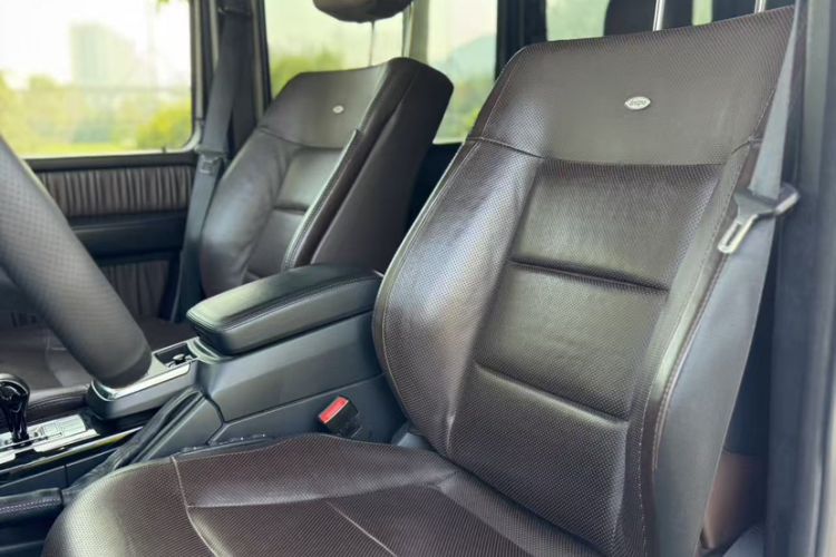 Used Mercedes-Benz G-Class 2017 G 500 Interior 4