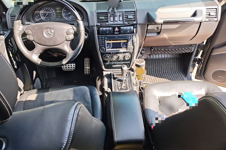 Used Mercedes-Benz G-Class 2010 G 500 Center Console