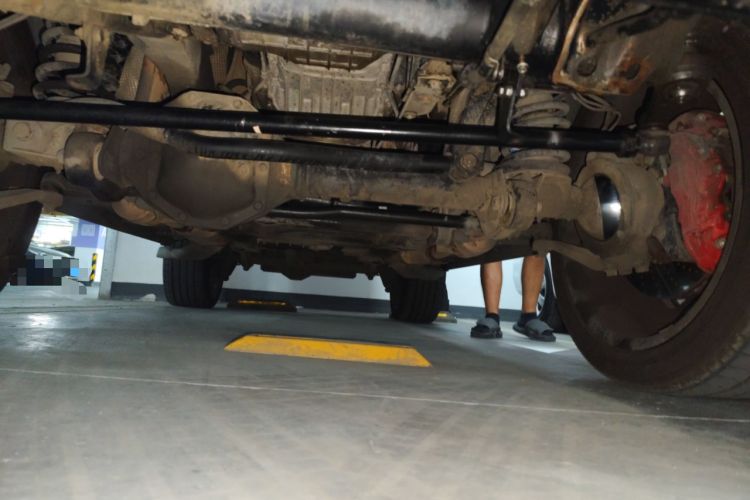 Used Mercedes-Benz G-Class 2010 G 500 Chassis Front