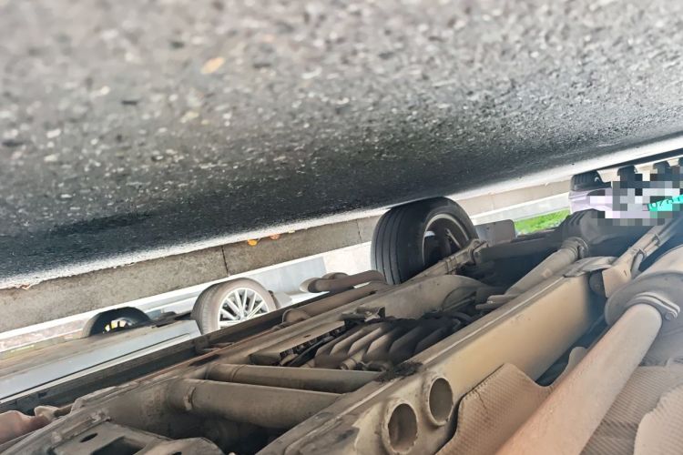 Used Mercedes-Benz G-Class 2010 G 500 Chassis Front Right