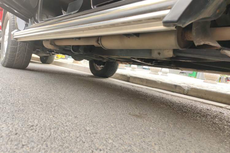 Used Mercedes-Benz G-Class 2010 G 500 Chassis Rear Left