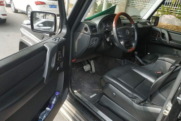 Used Mercedes-Benz G-Class 2010 G 500 Driver Seat