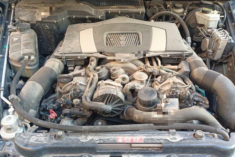 Used Mercedes-Benz G-Class 2010 G 500 Engine Bay