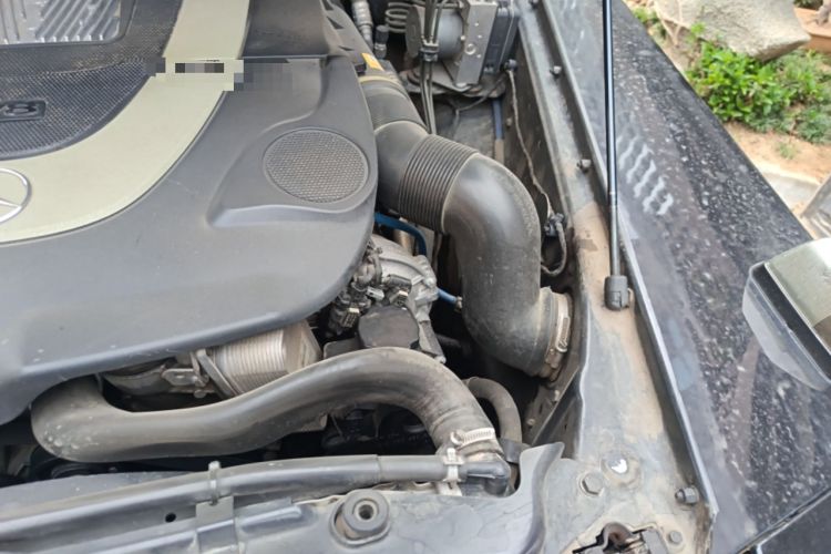 Used Mercedes-Benz G-Class 2010 G 500 Engine Bay Left