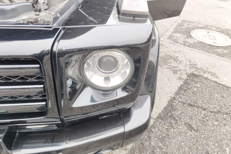 Used Mercedes-Benz G-Class 2010 G 500 Engine Bay Left
