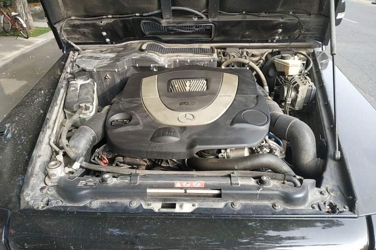 Used Mercedes-Benz G-Class 2010 G 500 Engine Bay