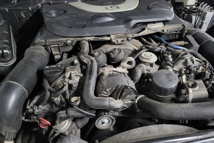 Used Mercedes-Benz G-Class 2010 G 500 Engine Bay Right