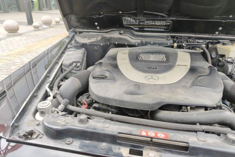 Used Mercedes-Benz G-Class 2010 G 500 Engine Bay Right