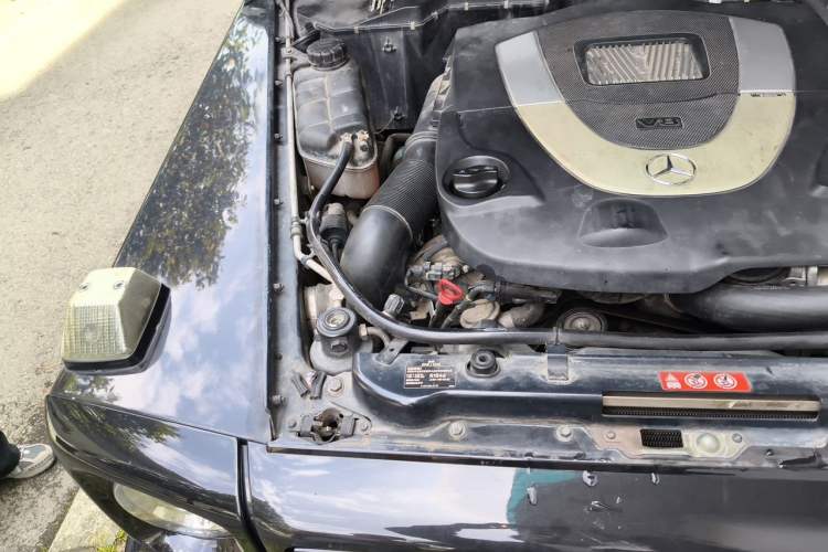 Used Mercedes-Benz G-Class 2010 G 500 Engine Bay Right