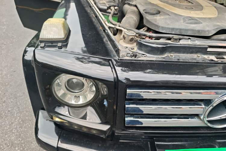 Used Mercedes-Benz G-Class 2010 G 500 Engine Bay Right