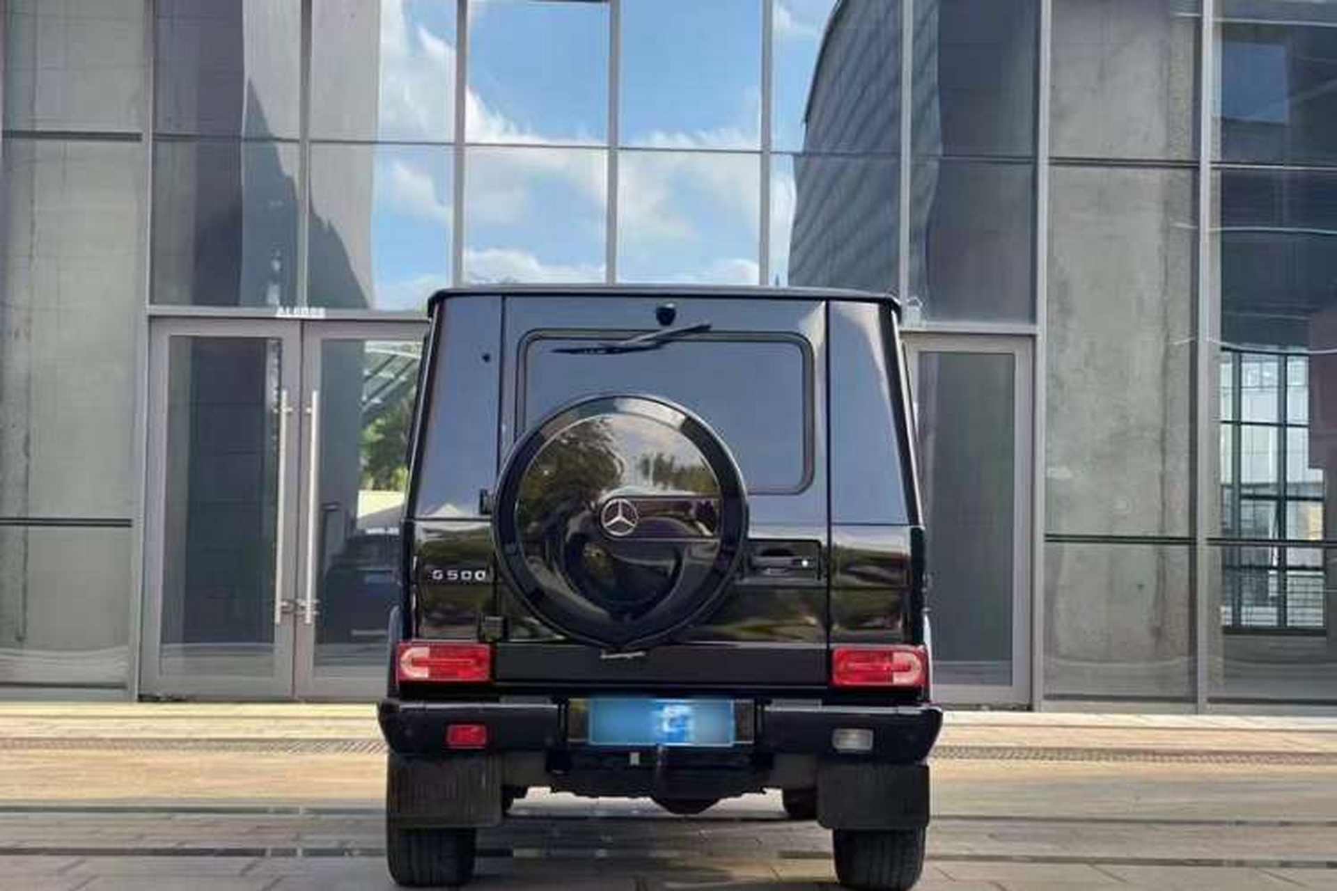 Used Mercedes-Benz G-Class 2010 G 500 Exterior 5