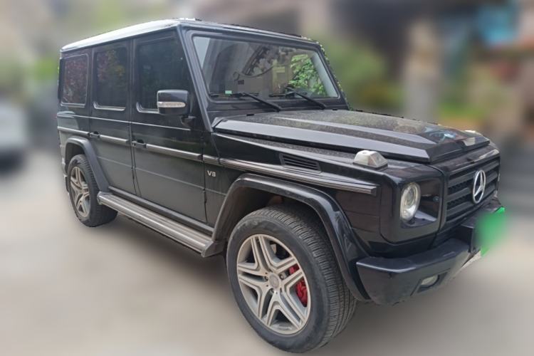 Used Mercedes-Benz G-Class 2010 G 500 Front Right 45 Deg