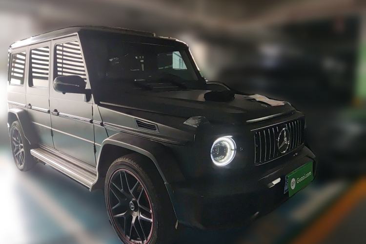 Used Mercedes-Benz G-Class 2010 G 500 Front Right 45 Deg