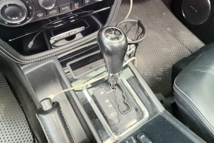 Used Mercedes-Benz G-Class 2010 G 500 Gear Lever