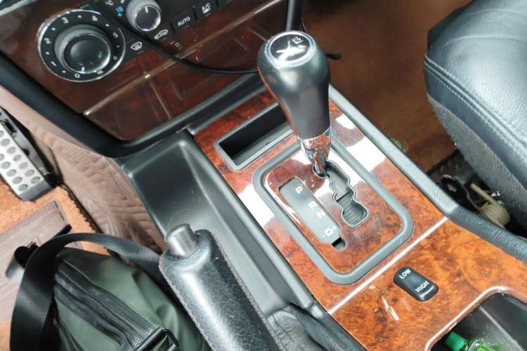 Used Mercedes-Benz G-Class 2010 G 500 Gear Lever