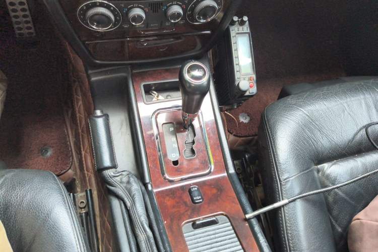 Used Mercedes-Benz G-Class 2010 G 500 Gear Lever