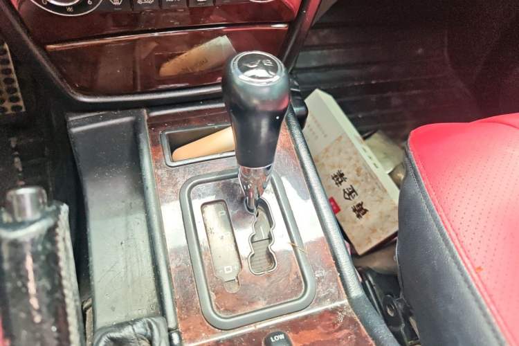 Used Mercedes-Benz G-Class 2010 G 500 Gear Lever