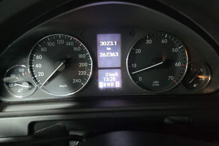 Used Mercedes-Benz G-Class 2010 G 500 Instrument Cluster