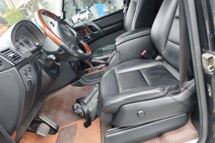 Used Mercedes-Benz G-Class 2010 G 500 Left Front Seat