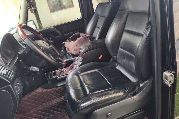 Used Mercedes-Benz G-Class 2010 G 500 Left Front Seat